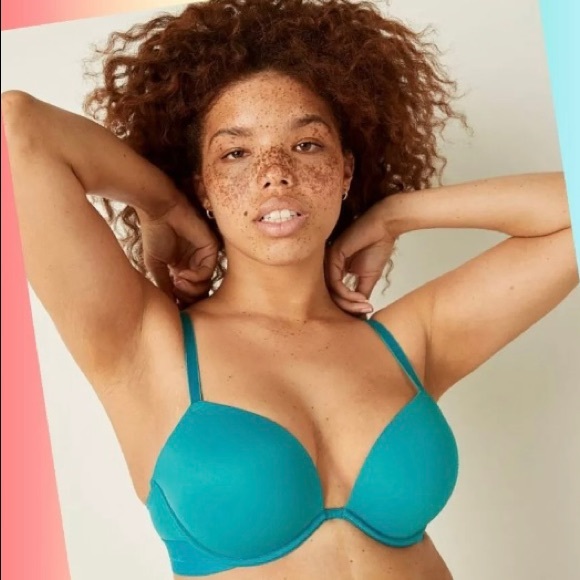 Victoria's secret pink wear everywhere Super
push up bra size 38B and 36DDVS 34c - Picture 2 of 10